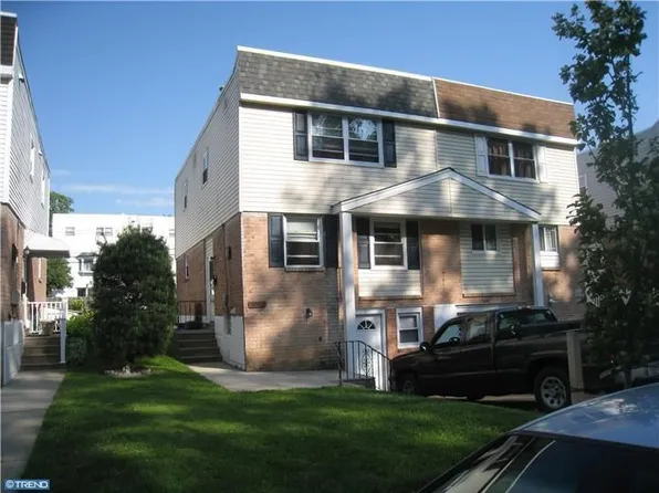 10951 Waldemire Dr, Philadelphia, PA 19154