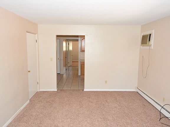 5th image of 6405 Coffey St APT 4