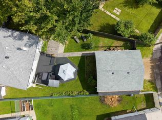 10994 135th St NW, Edmonton, AB T5M 1K2