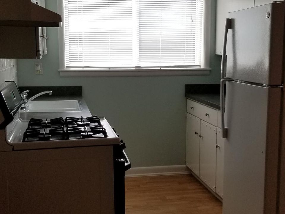1st image of 1134 S Washington Ave #B