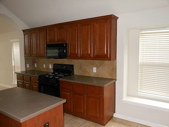 2nd image of 4217 Fairmeadow Dr