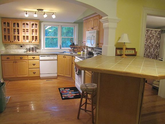 Remodeled kitchen & dining