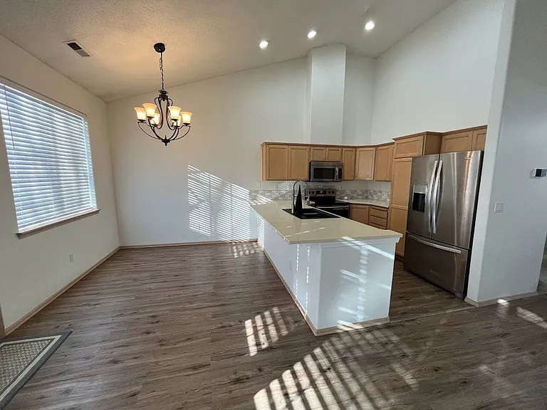 14314 SE Princeton Village Way — Photo 3