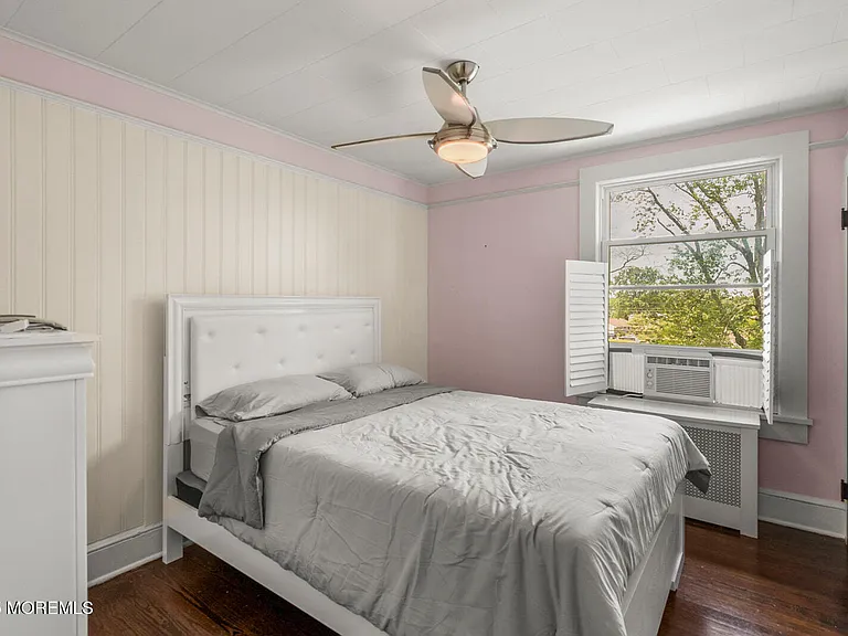 496 W Park Ave — Photo 13