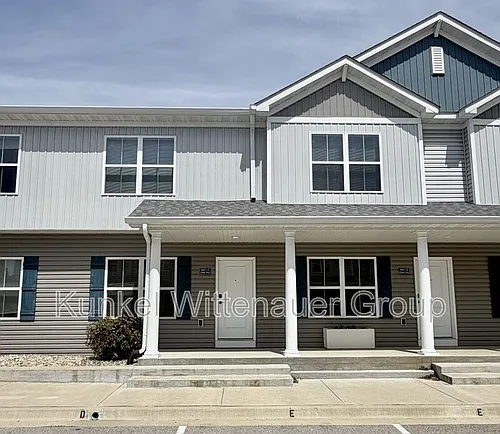 8401D Allied Way Photo 1