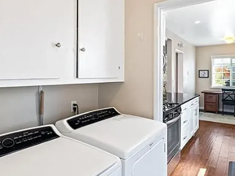 13427 Judah Ave — Photo 17