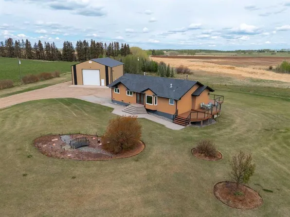 2140 Township Road 304, Mountain View County, AB T0M 0N0