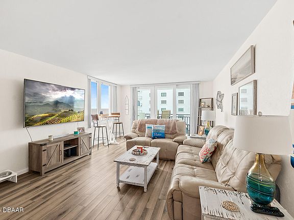 4th image of 2987 Atlantic Ave #301
