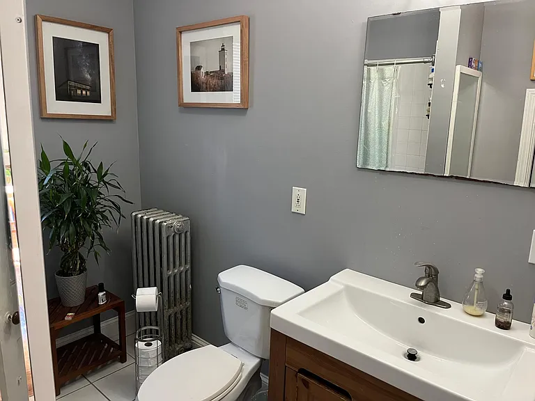 277 Spring St #1 — Photo 10