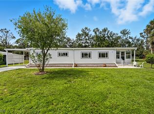 25 W Hampton Dr, Fort Myers, FL 33908