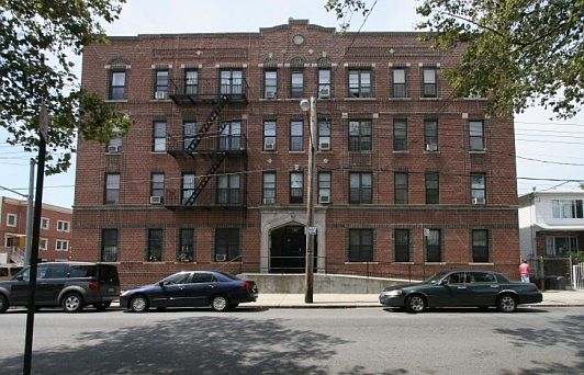 2nd image of 280 Milford St APT 2B