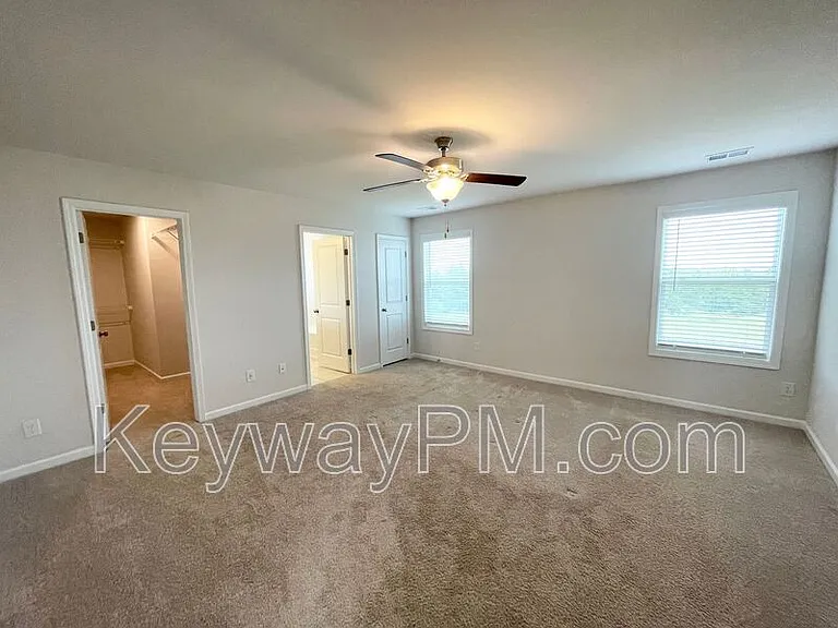 4136 Thimbleberry Dr — Photo 12