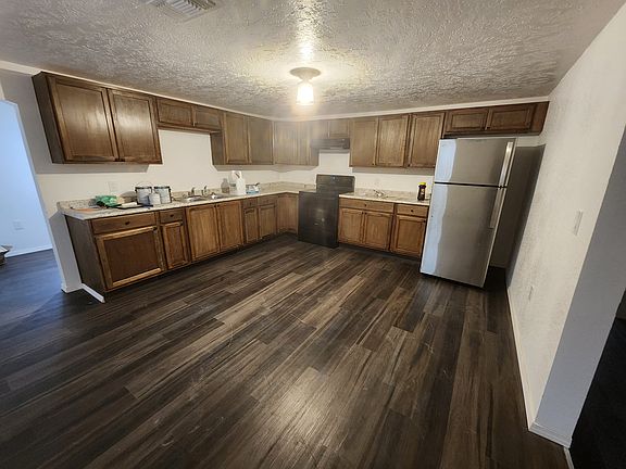 5th image of 1509 N Michigan Ave