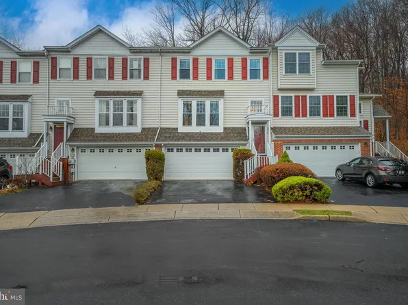 111 Longwood Ct, Malvern, PA 19355