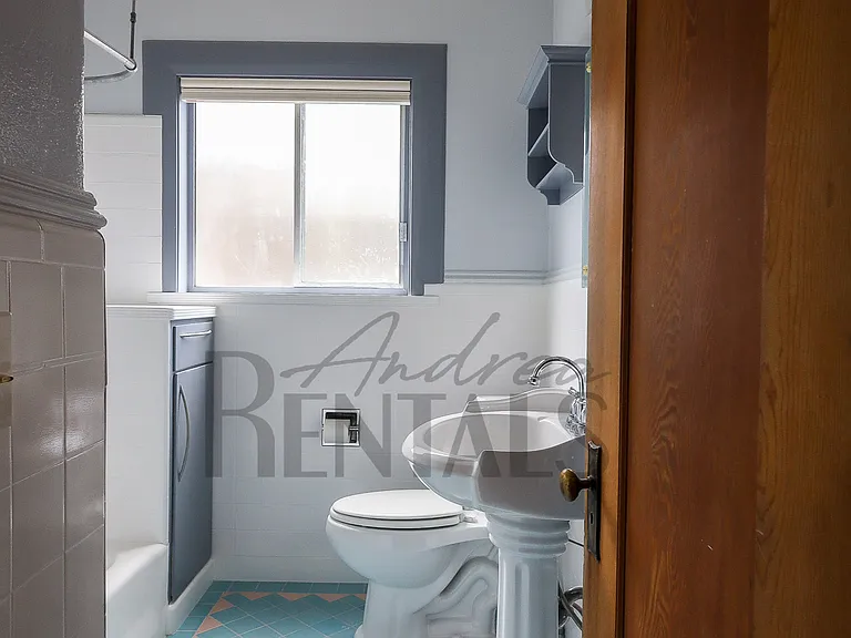 5363 Shafter Ave — Photo 22