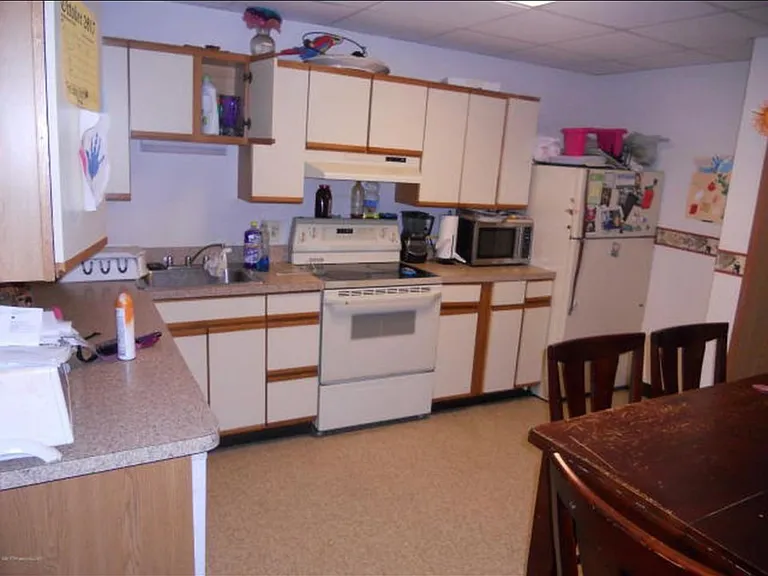 27 Garnet Ln — Photo 2