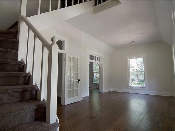 5th image of 2213 Walworth St