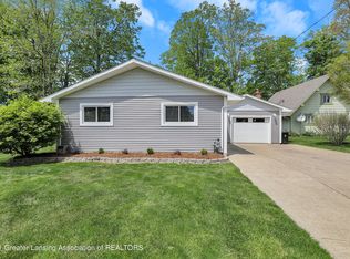 4832 Skyline Dr, Perrinton, MI 48871