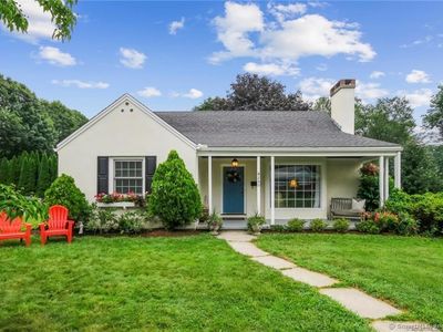 280 Bennett Street, Fairfield, CT, 06825