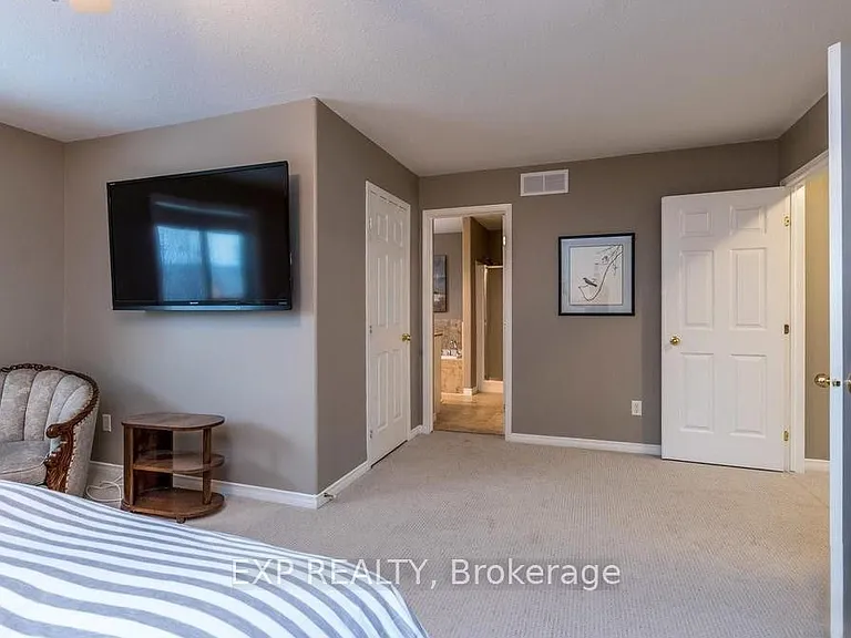 11 Pepperidge Way — Photo 12
