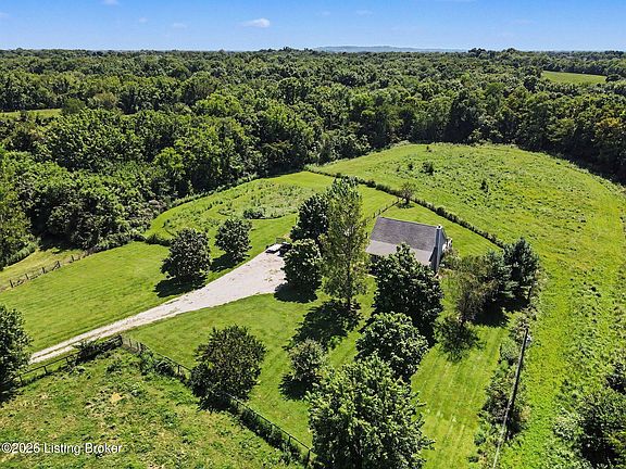 3rd image of 3455 Christianburg Rd