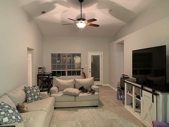 4th image of 3759 Chance Ct