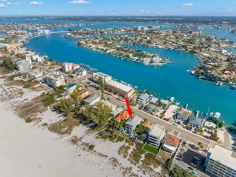 10042 Gulf Blvd — Photo 98