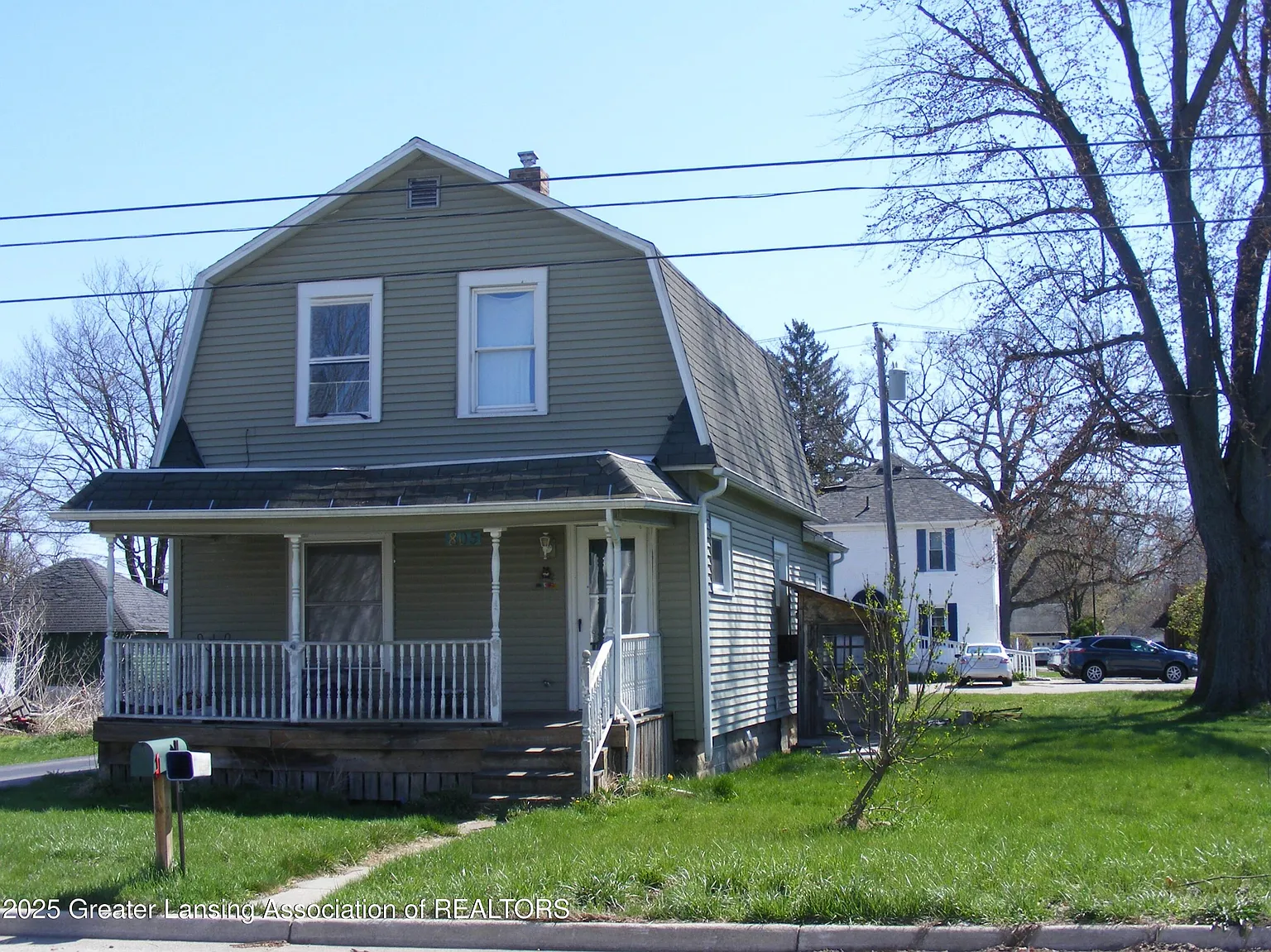 805 Hall St photo 1