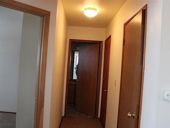 3rd image of 903 S 22nd Ct #A