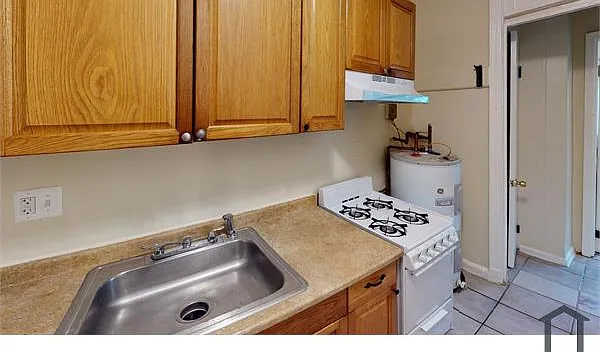 3 bed, $2,549 — Photo 2