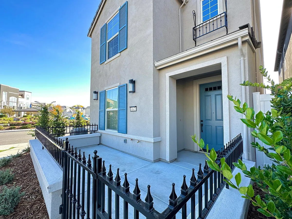 Building Photo - 3147 Bobwhite Ct