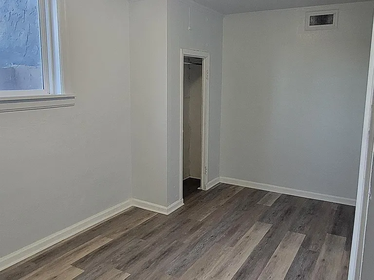 50 N University Ave #6 — Photo 4