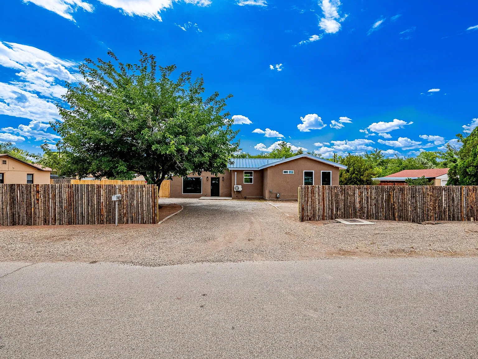 3 bed, 3.5 bath, 1930 sqft, $2,950 — Photo 1
