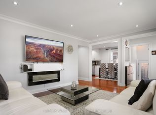 25 Silvercrest Ave, Toronto, ON M8W 2S3