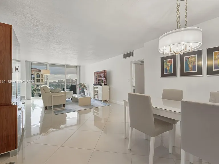2030 S Ocean Dr #1810 — Photo 2