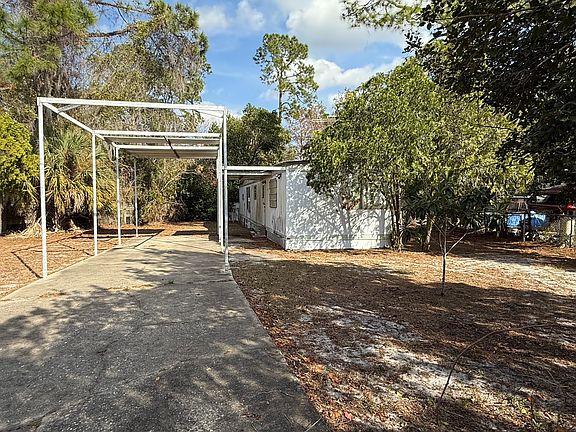 5th image of 35344 Lake Bradley Dr