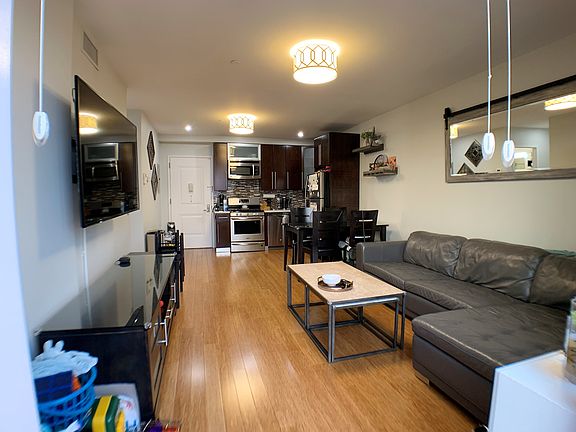 2nd image of 25-32 30th Dr APT 7C