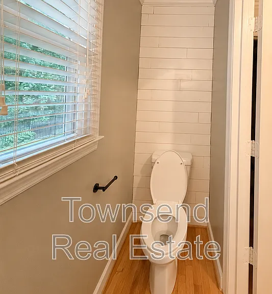 2937 Delaware Dr — Photo 7