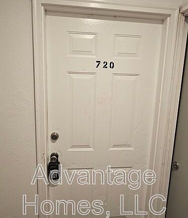 4th image of 720-726 N 70th St #720