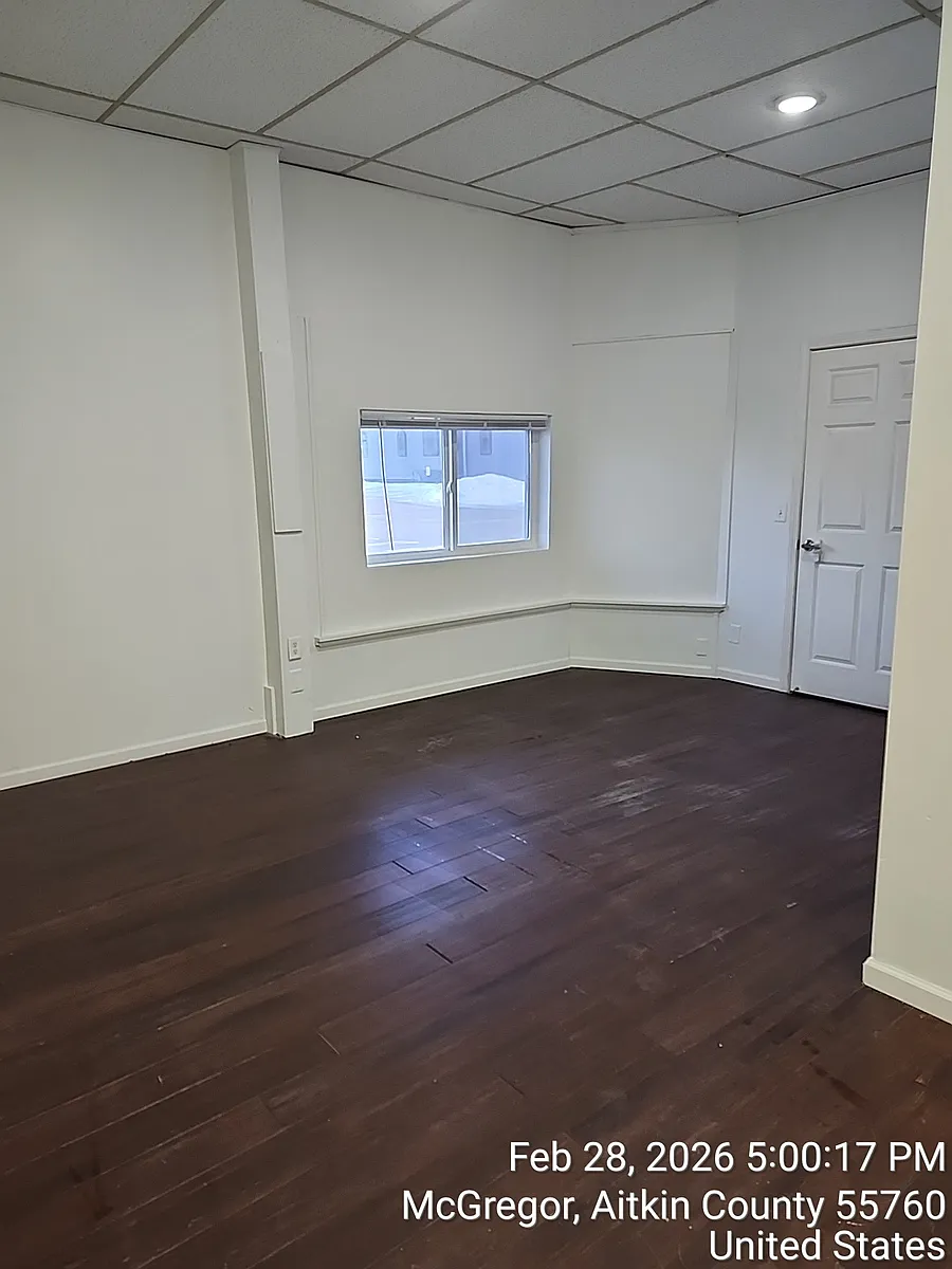 Building Photo - 1 N Maddy St #2