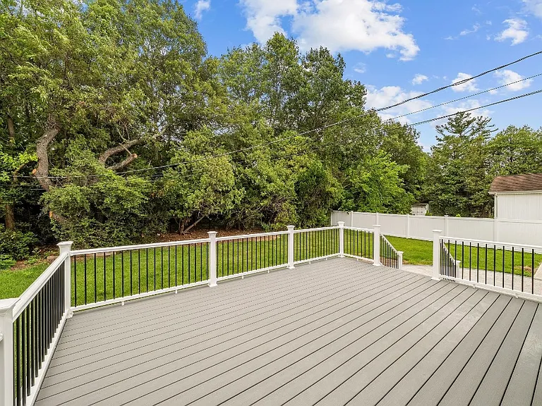 12 Warren Ln — Photo 12