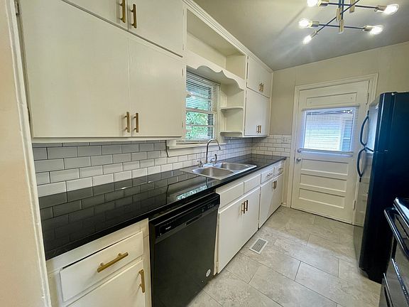5th image of 1812 Hasley Dr