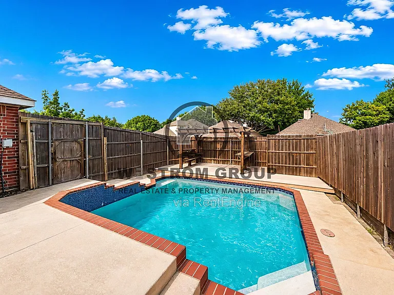 1257 Christopher Ln — Photo 30