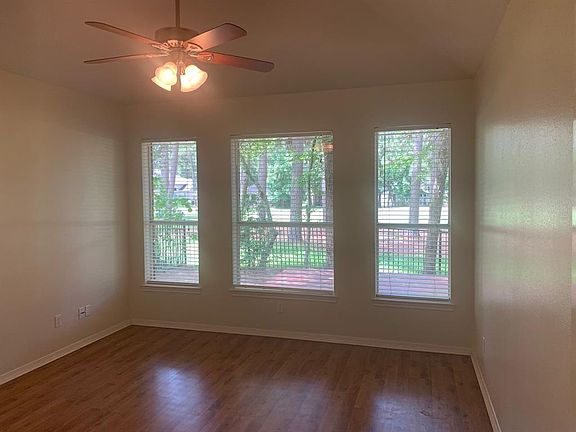 4th image of 13927 Fountainview Dr
