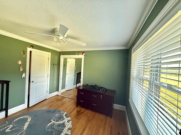 5th image of 4109 Weddington Rd
