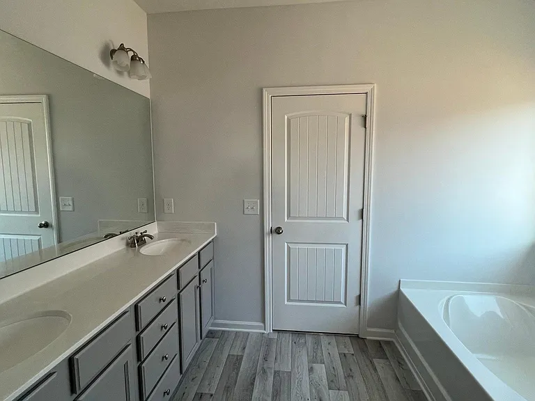 5170 Woodline View Cir — Photo 15