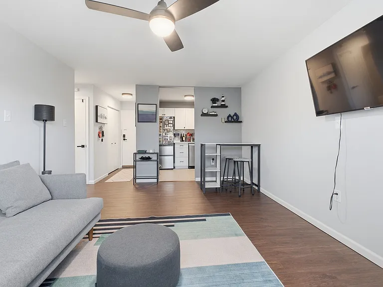 4555 Macarthur Blvd NW #212 — Photo 7