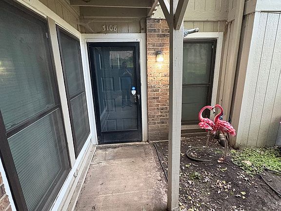 2nd image of 5108 W 62nd St