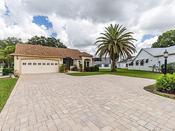 2nd image of 1013 LA MESA LANE