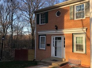 1206 Fox Run Pl, Woodbridge, VA 22191